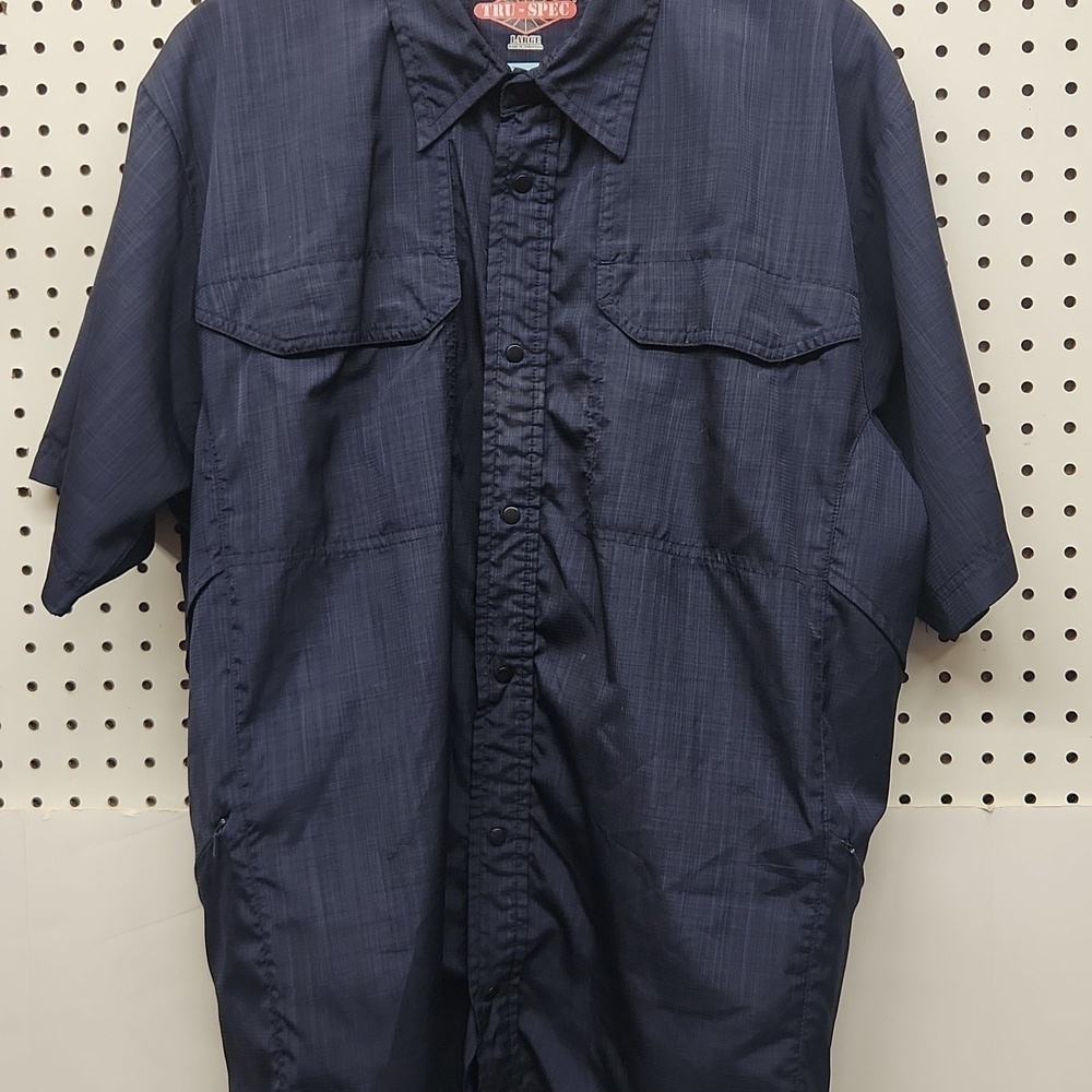 Tru spec lightweight shirt mems size large EUC